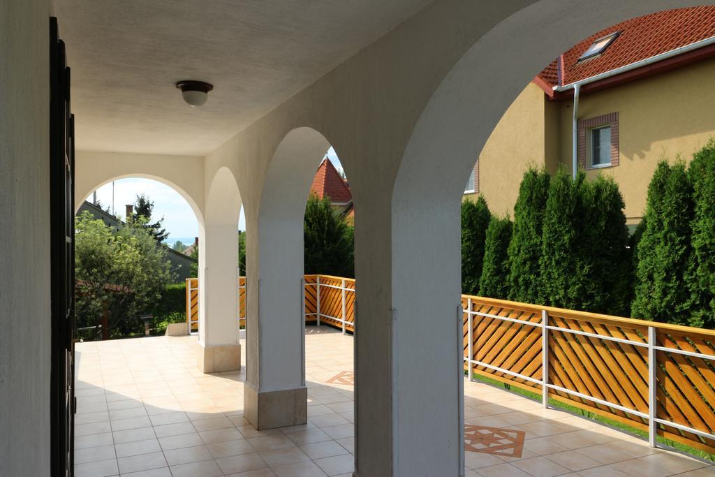 Napfeny Villa Balatonfured Ngoại thất bức ảnh